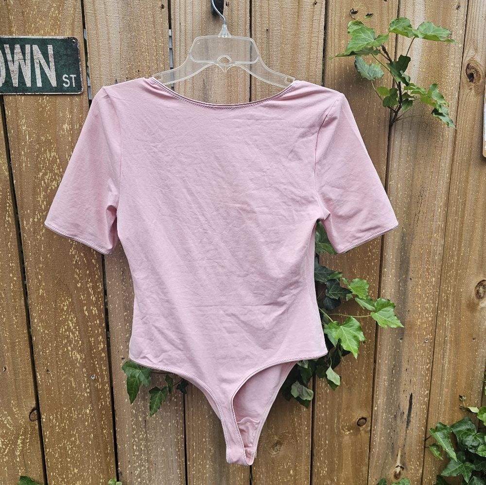 Free People Pink Short Sleeve Bodysuit NWOT - Picture 3 of 4